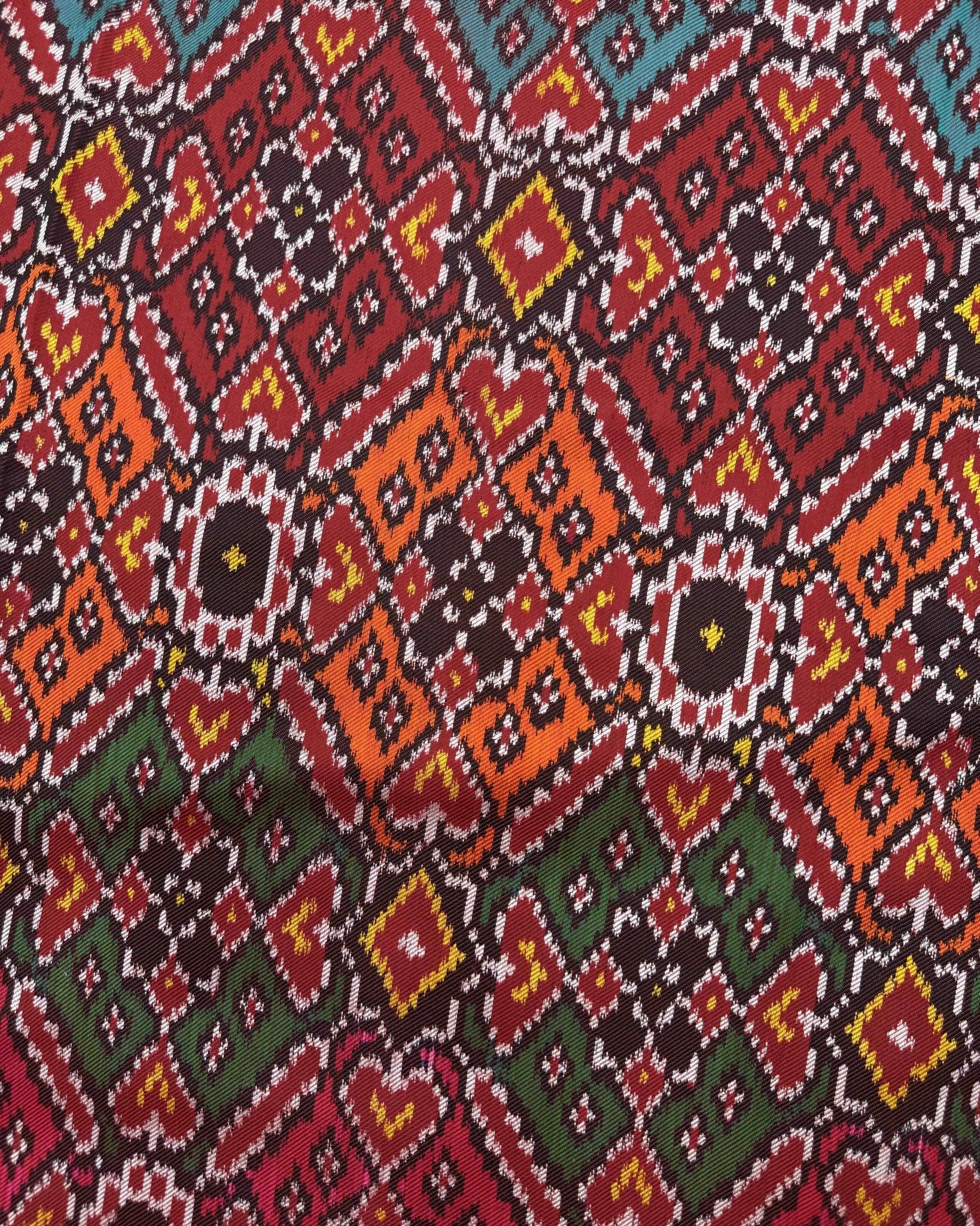 Red & Multicolour Manekchowk Twill Patola Saree - SindhoiPatolaArt