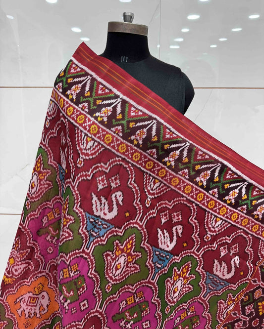 Red & Multicolour Narikunj Patola Dupatta - SindhoiPatolaArt