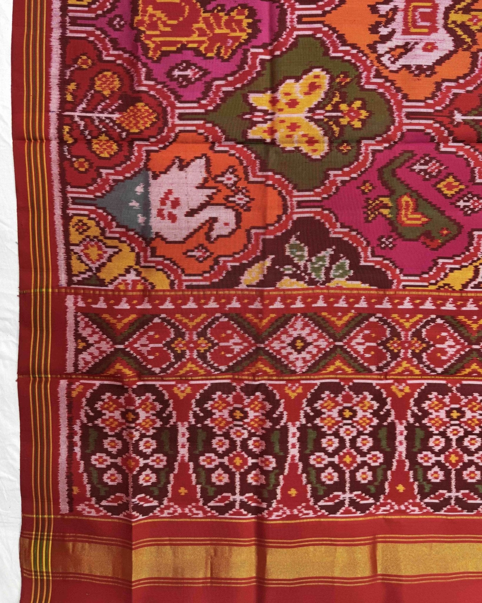 Red & Multicolour Narikunj Semi Double Ikat Patola Dupatta - SindhoiPatolaArt