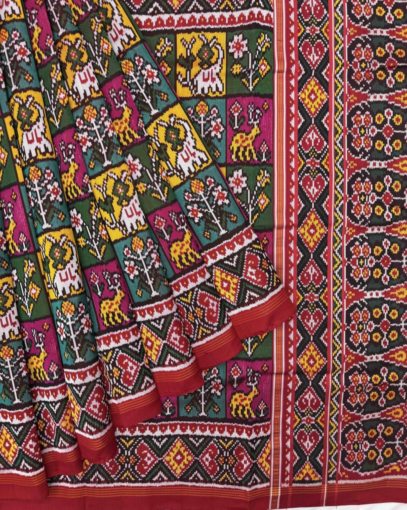 Red & Multicolour Small Narikunj Twill Patola Saree - SindhoiPatolaArt