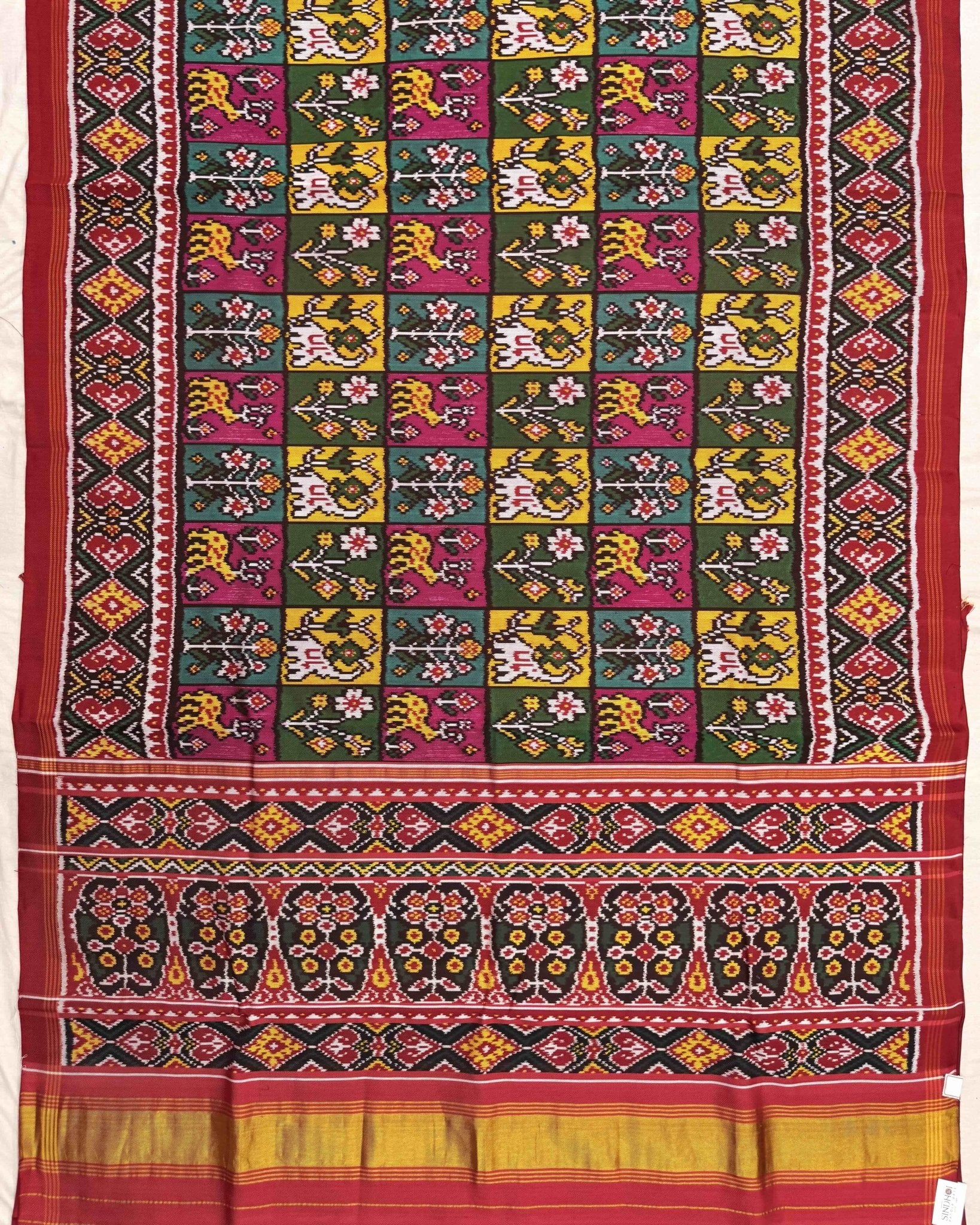Red & Multicolour Small Narikunj Twill Patola Saree - SindhoiPatolaArt