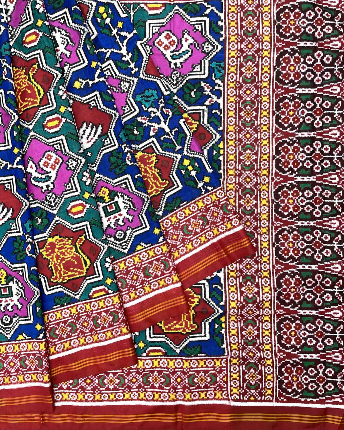 Red & Multicolour Star Narikunj Double Ikat Patola Saree - SindhoiPatolaArt