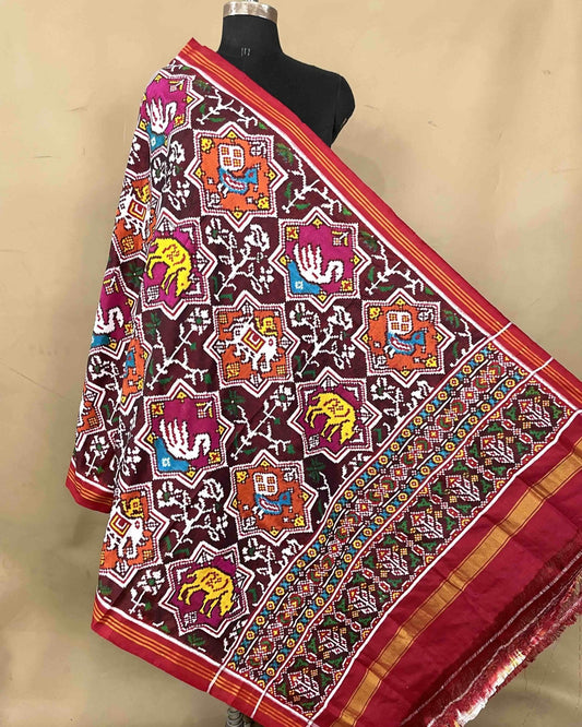 Red & Multicolour Star Narikunj Patola Dupatta - SindhoiPatolaArt