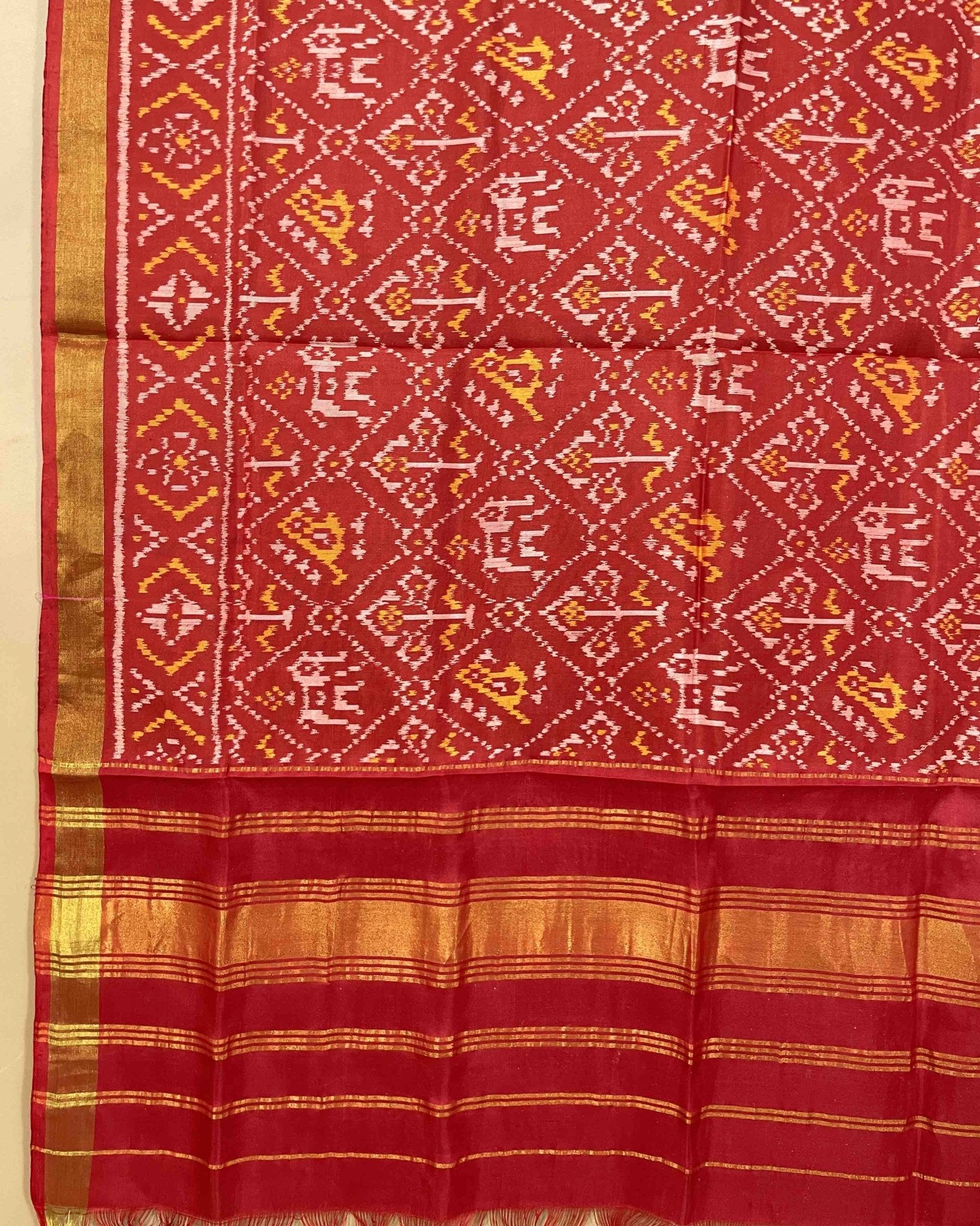 Red Narikunj Designer Patola Dupatta - SindhoiPatolaArt
