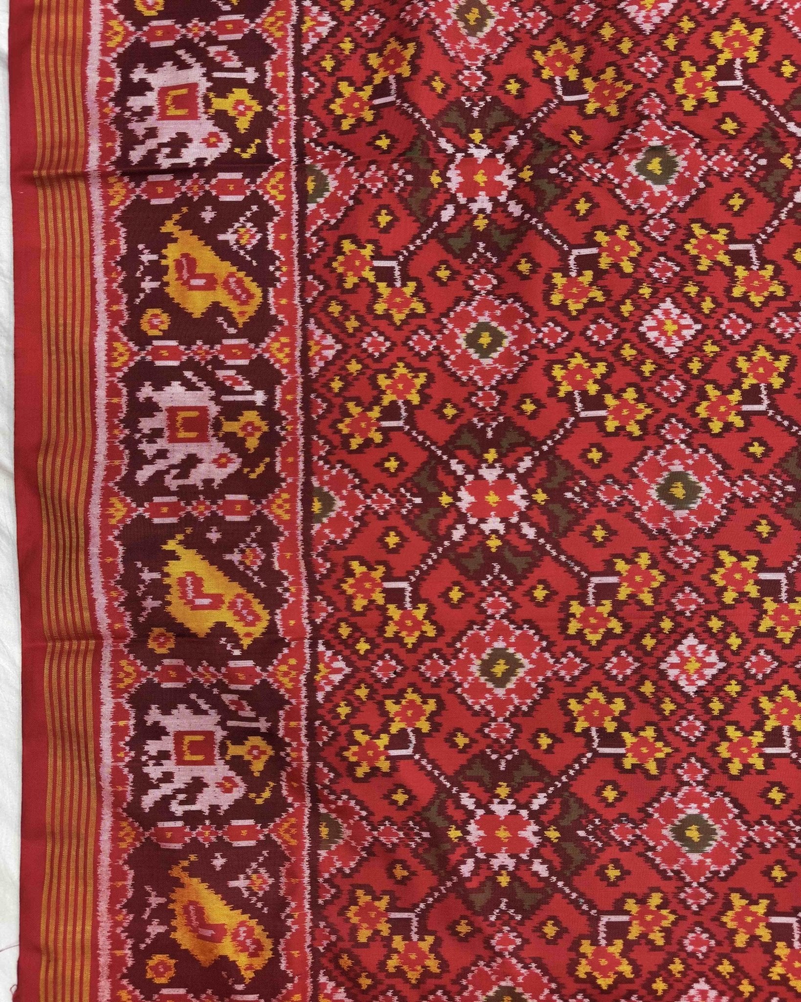 Red Navratan Patola Saree - SindhoiPatolaArt