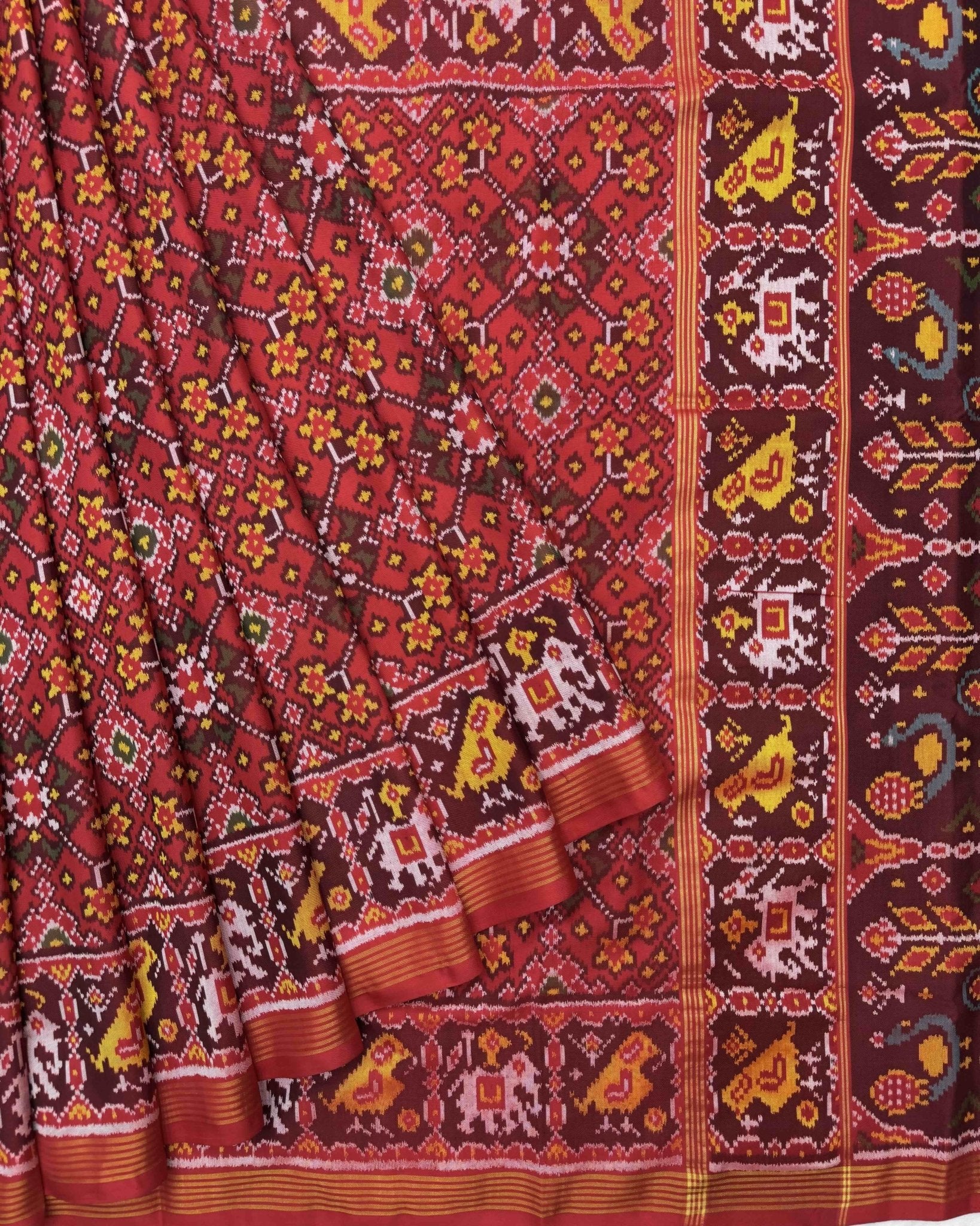 Red Navratan Patola Saree - SindhoiPatolaArt