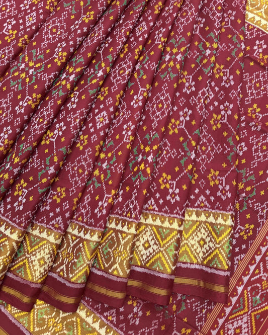 Red Navratan Patola Saree - SindhoiPatolaArt