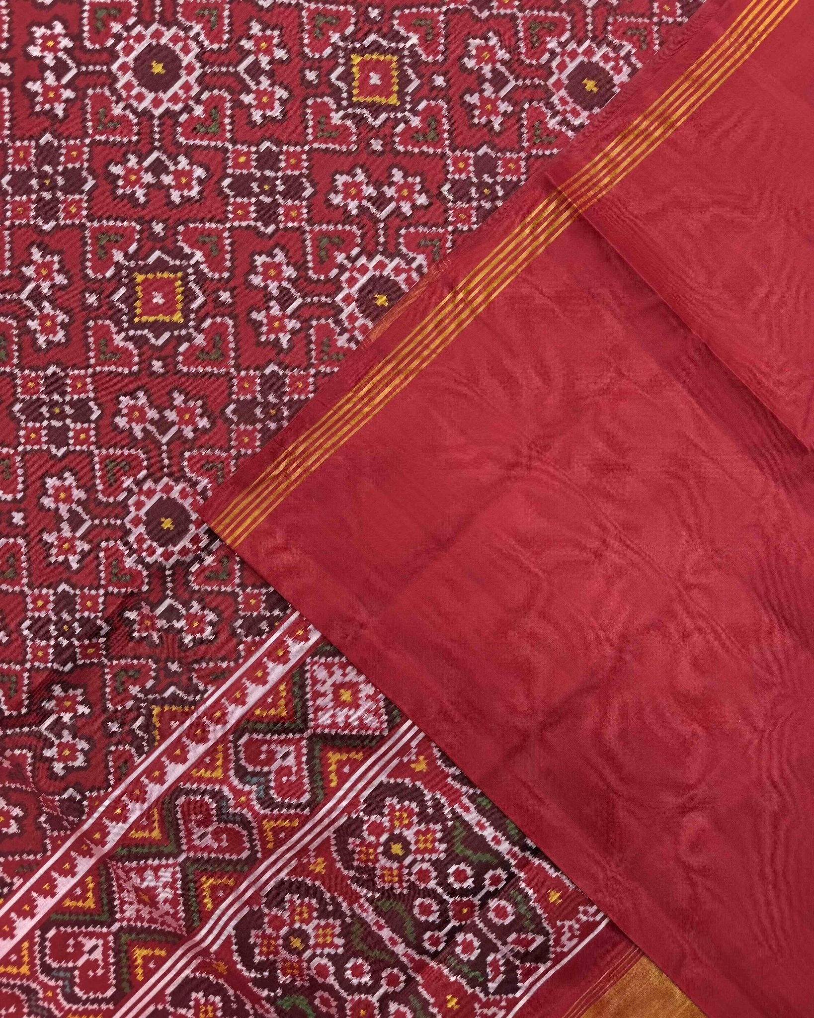 Red Navratan Semi Double Ikat Patola Saree - SindhoiPatolaArt