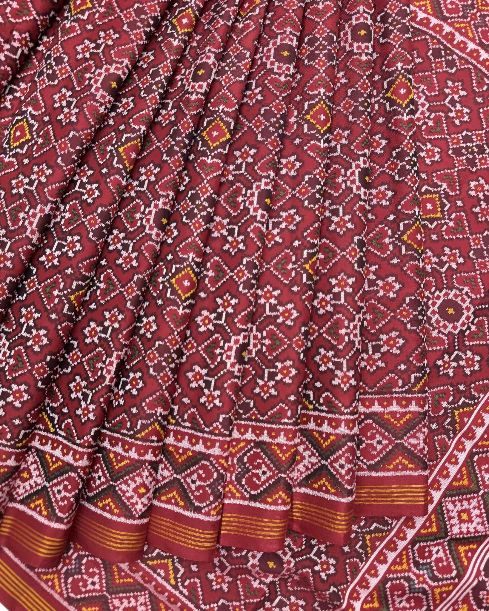 Red Navratan Semi Double Ikat Patola Saree - SindhoiPatolaArt