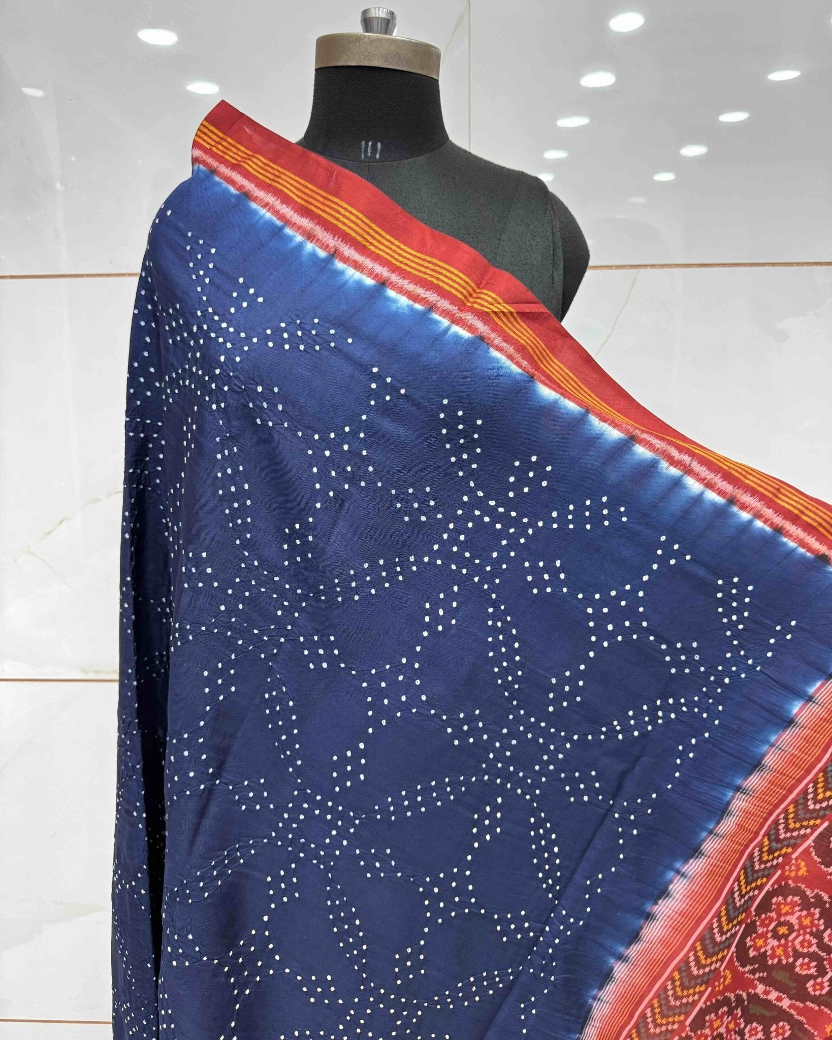 Red & Navy Blue Bandhani Patola Dupatta - SindhoiPatolaArt