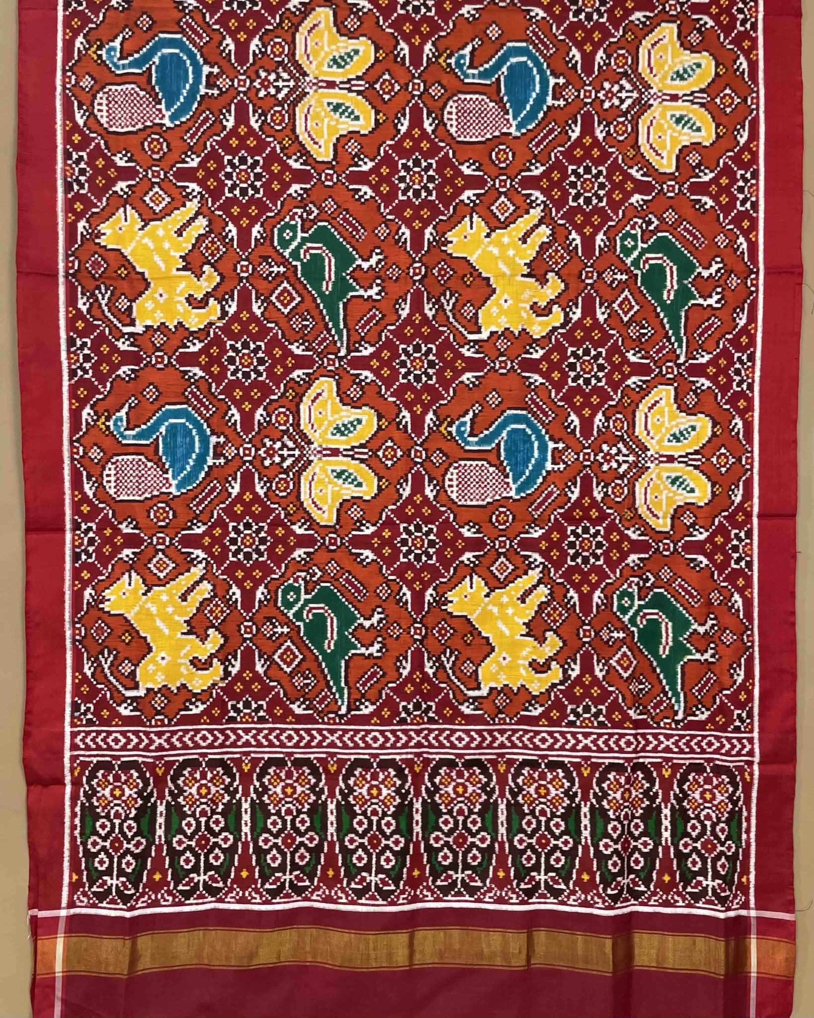 Red & Orange Big Figure Narikunj Chhabdi Patola Dupatta - SindhoiPatolaArt