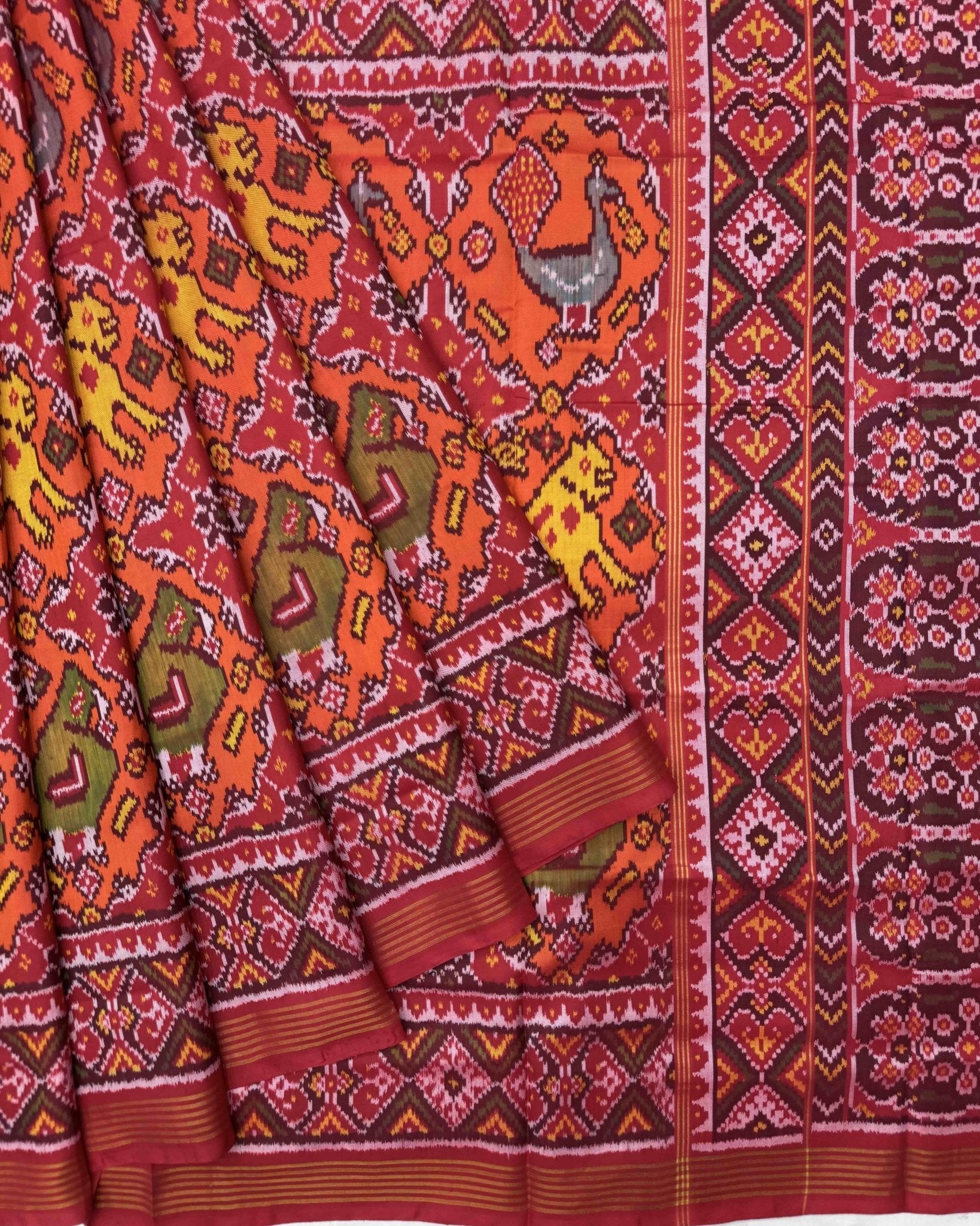 Red & Orange Big Figure Narikunj Chhabdi Semi Double Ikat Patola Saree - SindhoiPatolaArt