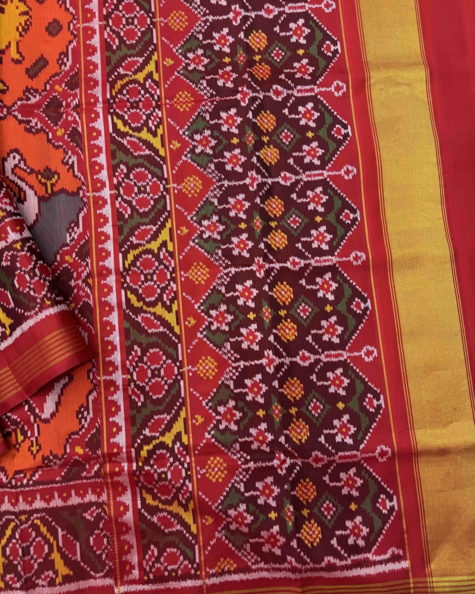 Red & Orange Big Figure Narikunj Chhabdi Semi Double Ikat Patola Saree - SindhoiPatolaArt