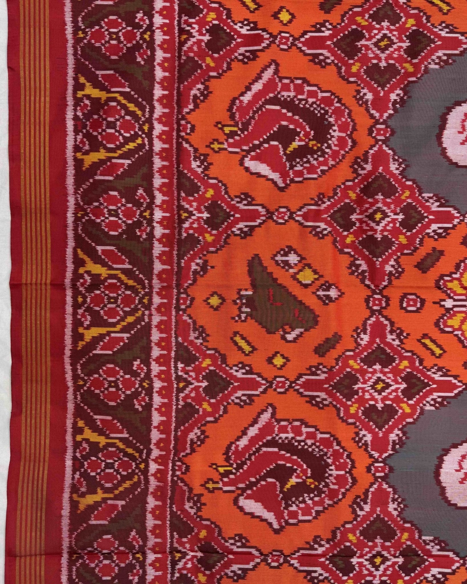 Red & Orange Big Figure Narikunj Chhabdi Semi Double Ikat Patola Saree - SindhoiPatolaArt