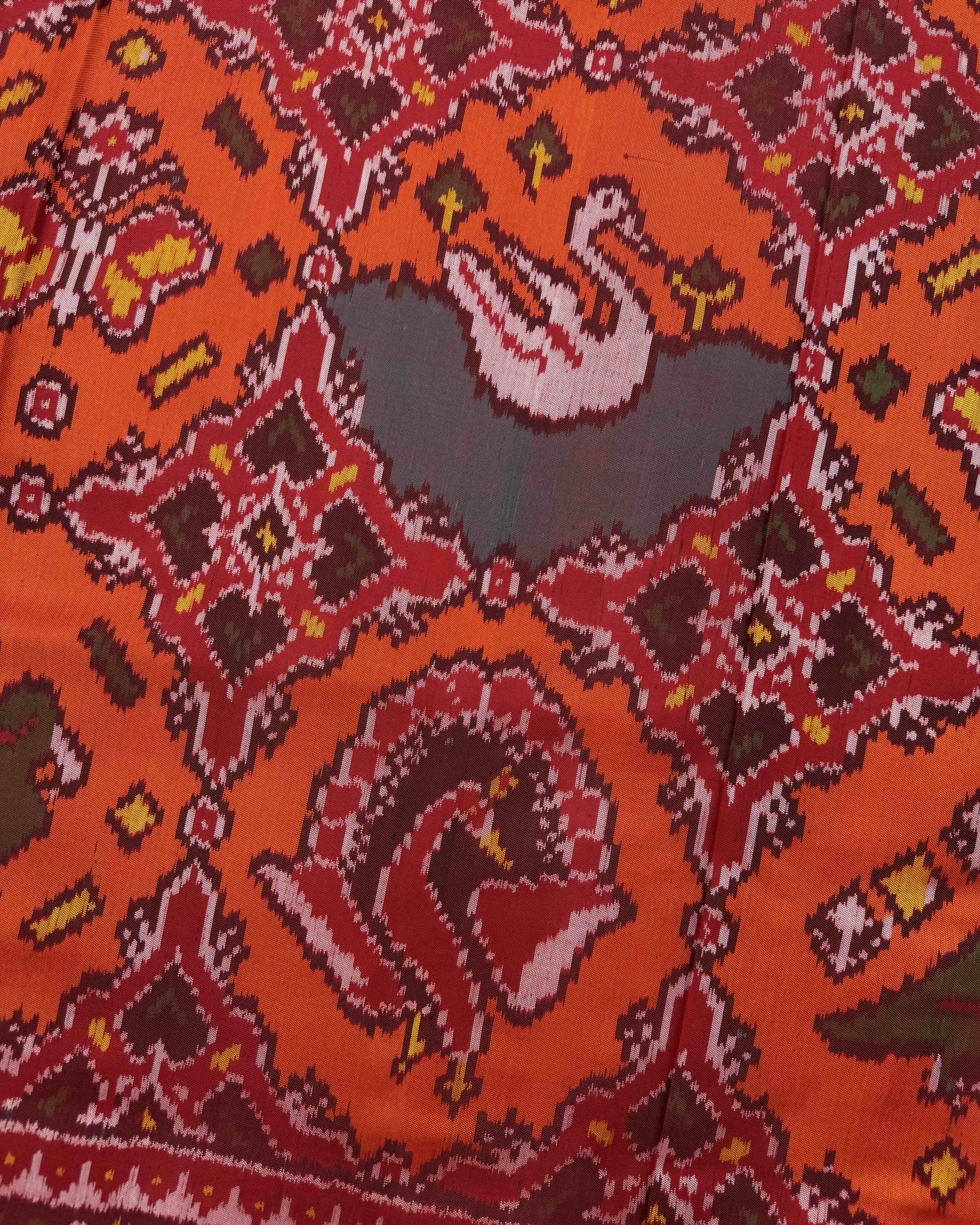 Red & Orange Big Figure Narikunj Chhabdi Semi Double Ikat Patola Saree - SindhoiPatolaArt