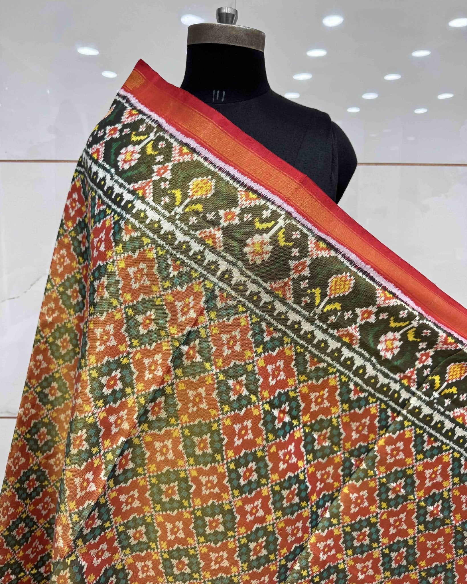 Red & Orange Buttonful Tissue Semi Double Ikat Patola Dupatta - SindhoiPatolaArt