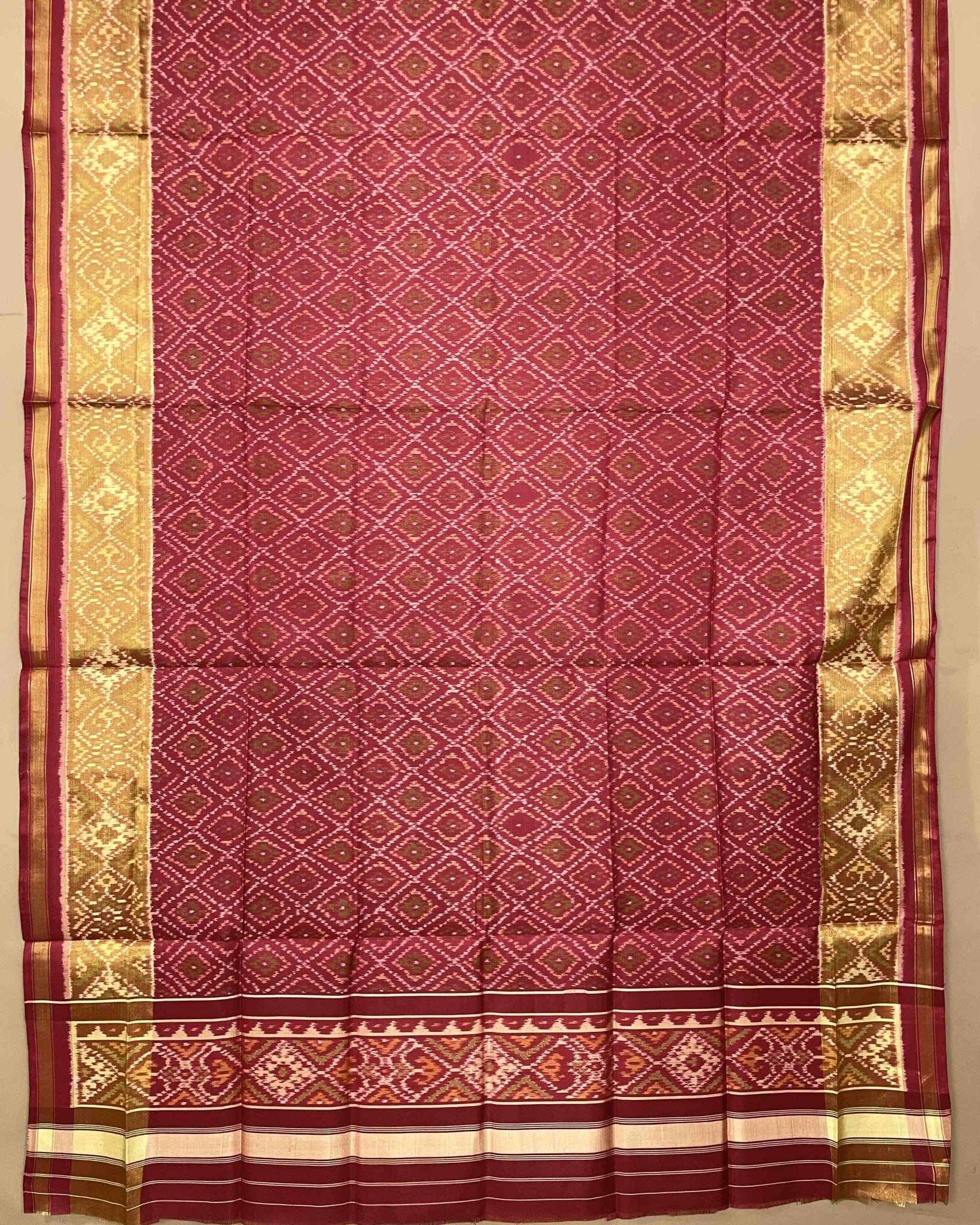 Red Panchanda Patola Dupatta - SindhoiPatolaArt