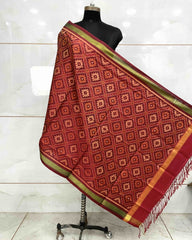 Red Panchanda Patola Dupatta - SindhoiPatolaArt