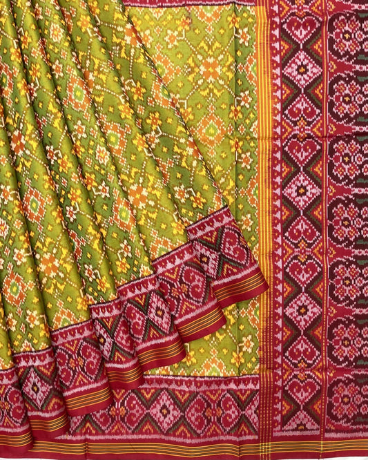 Red & Parrot Green Navratan Patola Saree - SindhoiPatolaArt