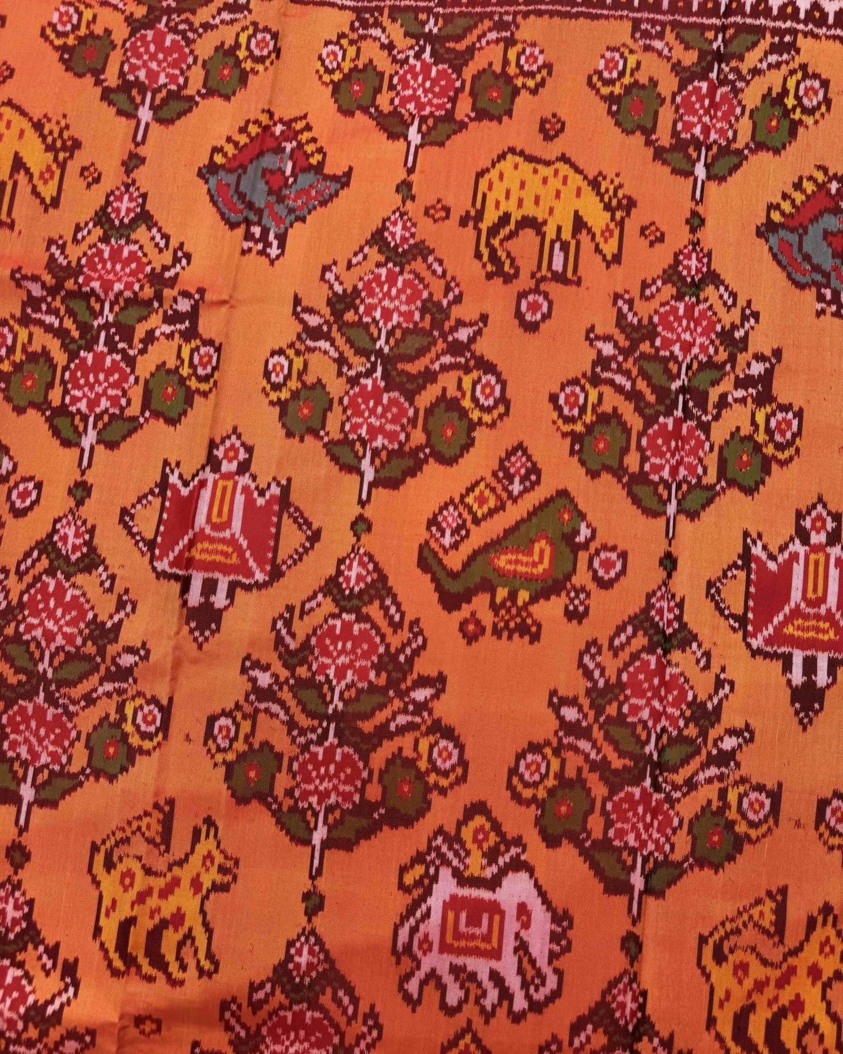 Red & Peach Orange Narikunj Flower Semi Double Ikat Patola Saree - SindhoiPatolaArt