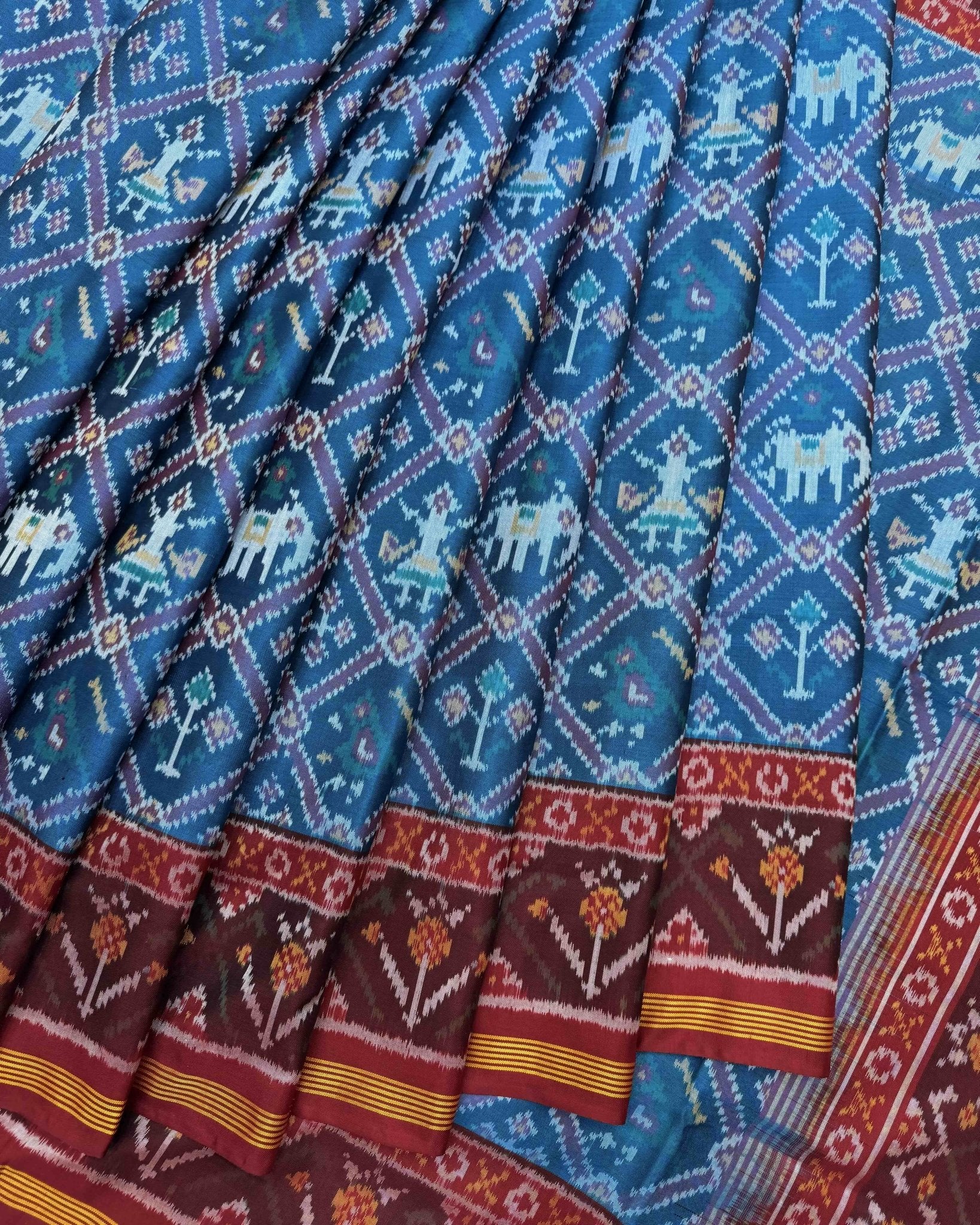 Red & Peacock Blue Narikunj Semi Double Ikat Patola Saree - SindhoiPatolaArt
