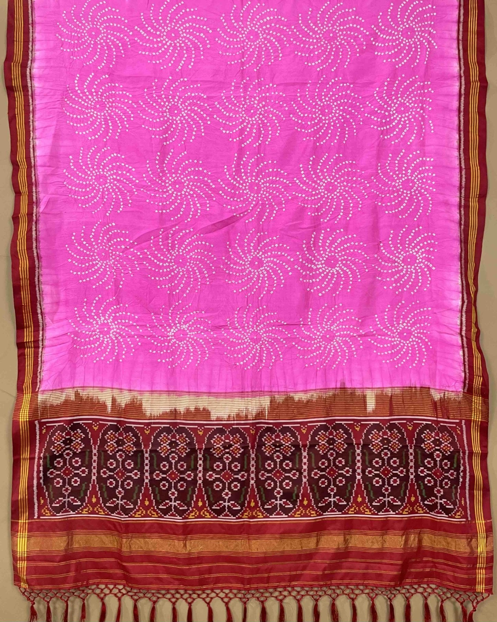 Red & Pink Bandhani Patola Dupatta - SindhoiPatolaArt