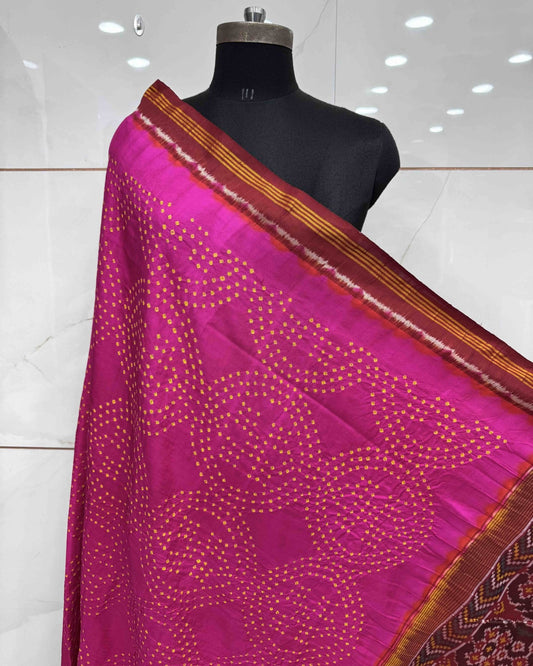 Red & Pink Bandhani Patola Dupatta - SindhoiPatolaArt