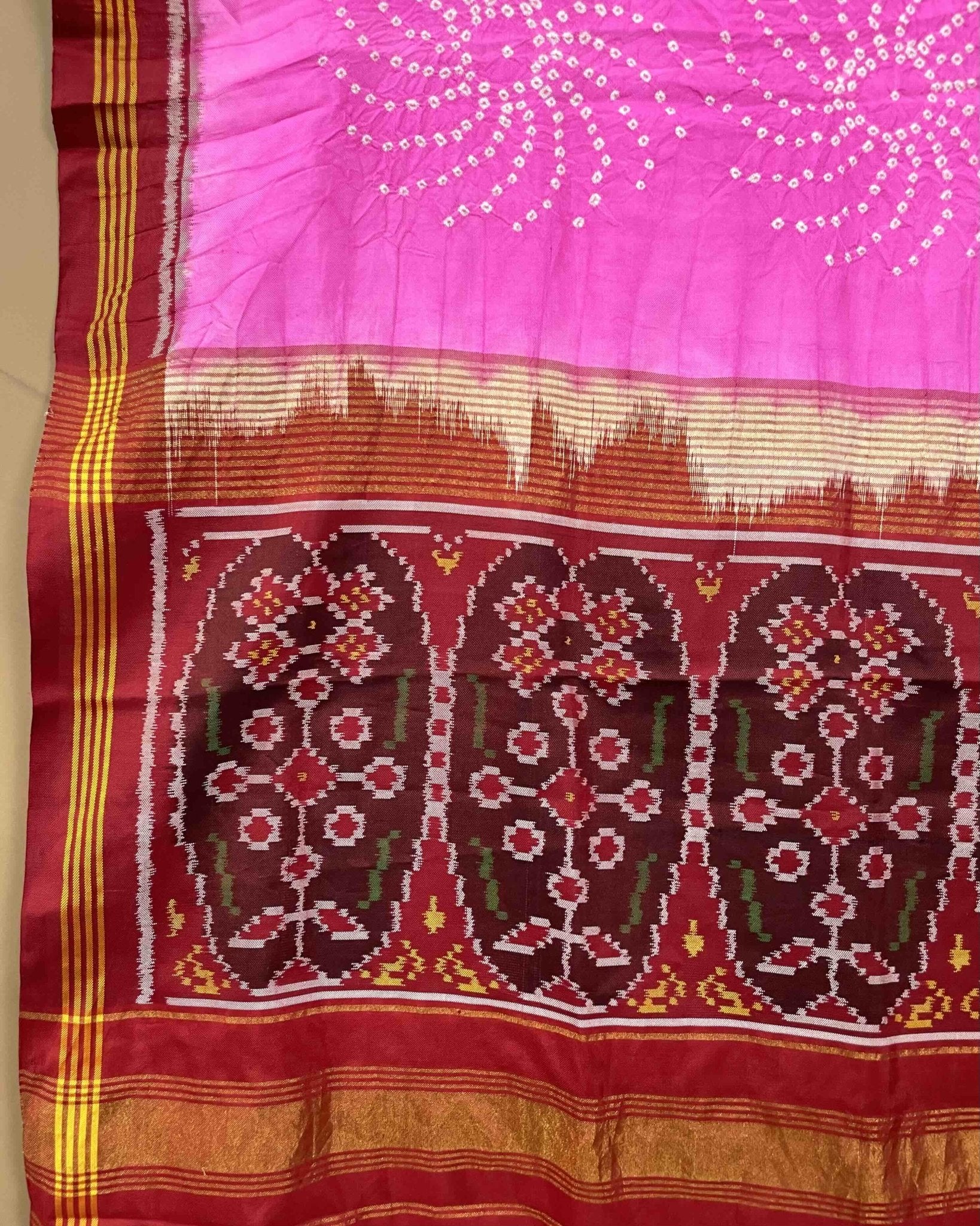 Red & Pink Bandhani Patola Dupatta - SindhoiPatolaArt