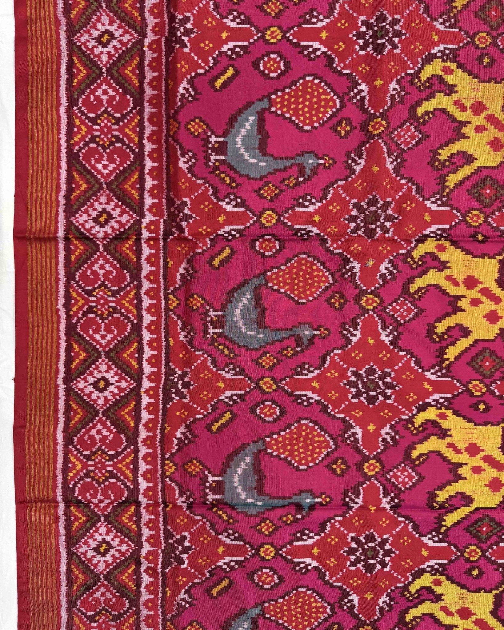 Red & Pink Big Figure Narikunj Semi Double Ikat Patola Saree - SindhoiPatolaArt