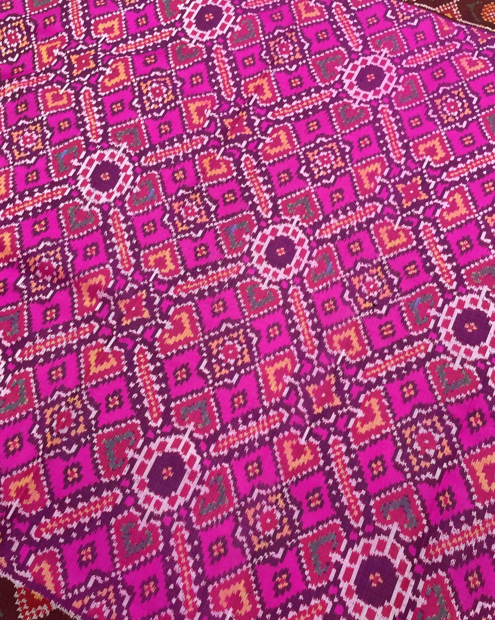 Red & Pink Manekchowk Designer Patola Saree - SindhoiPatolaArt