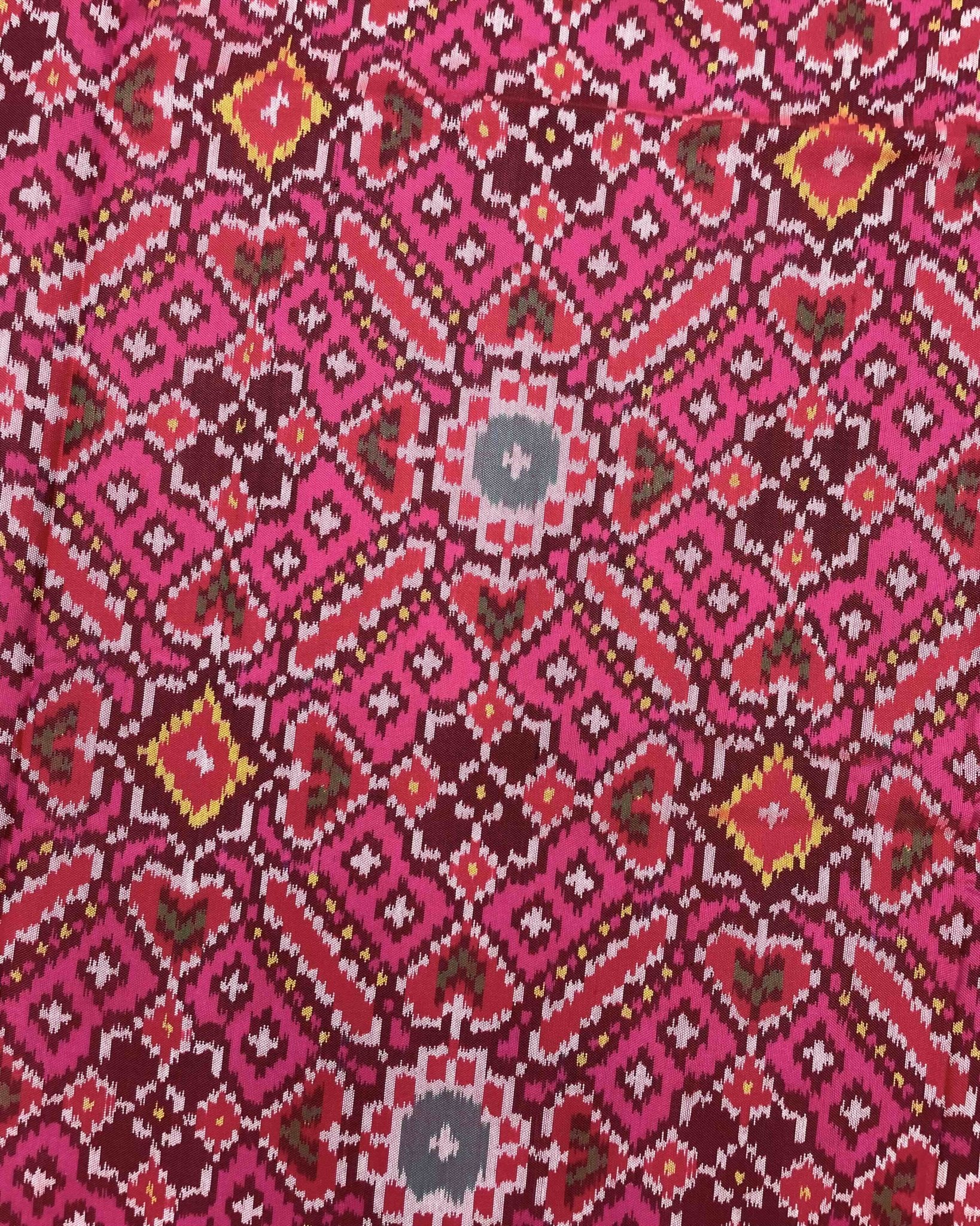 Red & Pink Manekchowk Patola Saree - SindhoiPatolaArt
