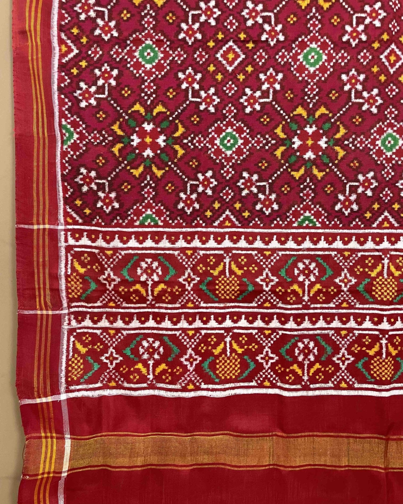 Red & Pink Navratan Designer Patola Dupatta - SindhoiPatolaArt