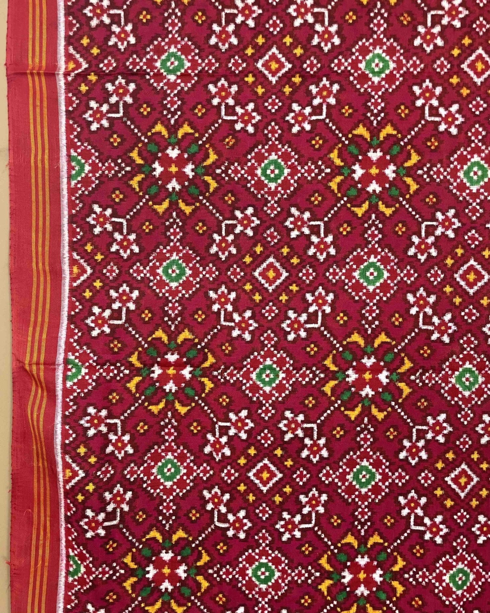 Red & Pink Navratan Designer Patola Dupatta - SindhoiPatolaArt