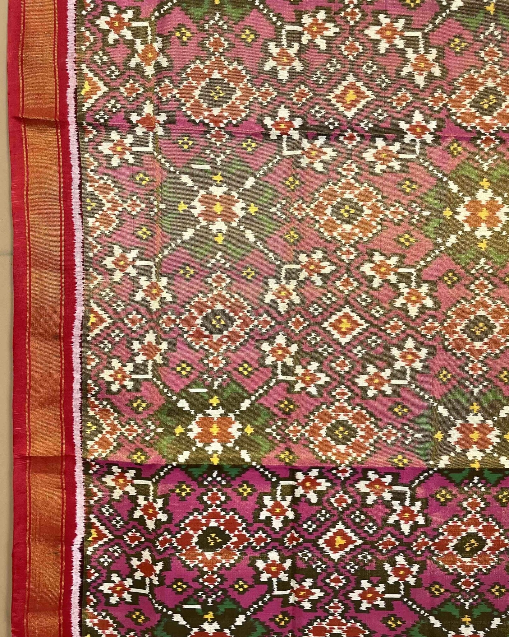 Red & Pink Navratan Tissue Patola Dupatta - SindhoiPatolaArt