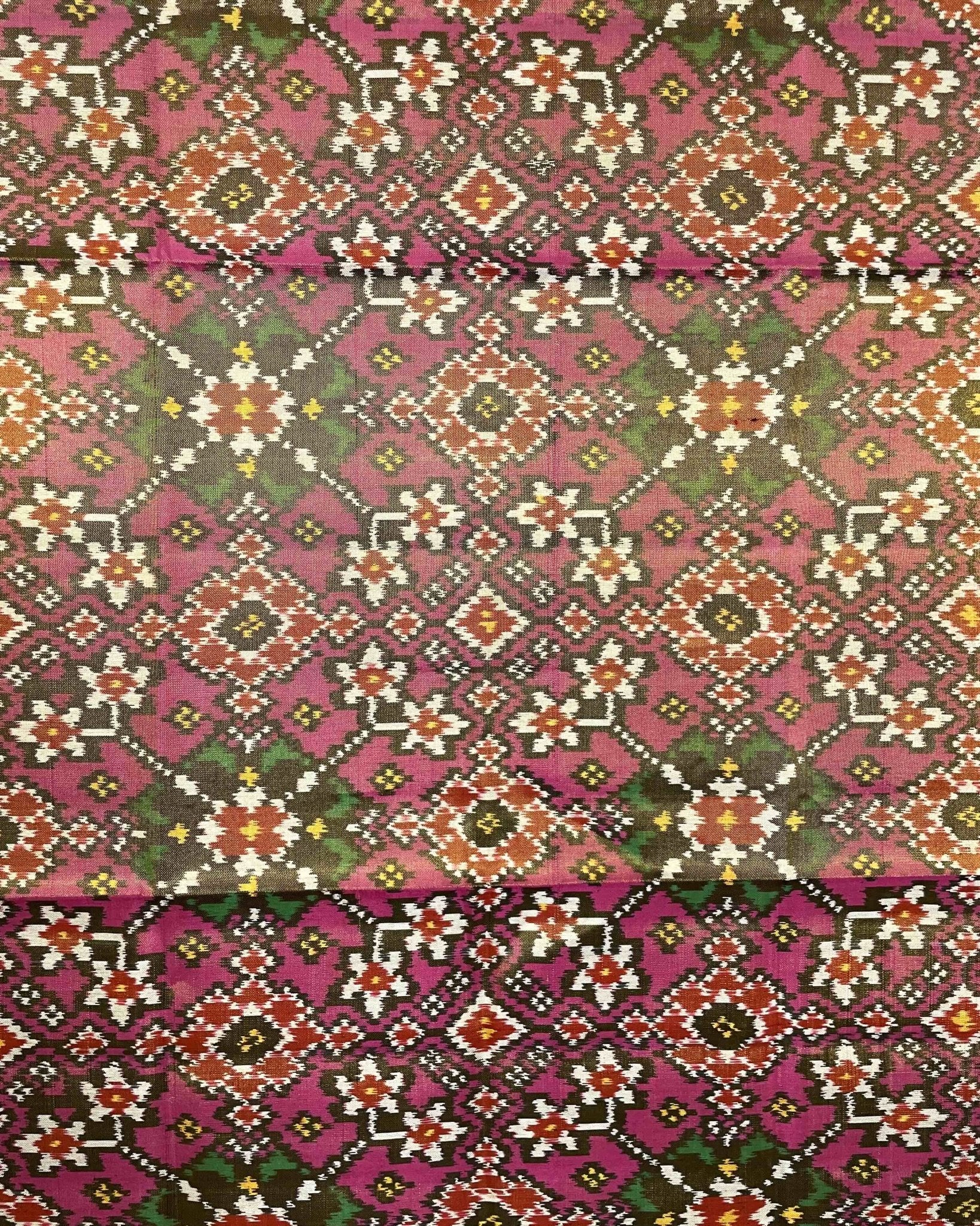 Red & Pink Navratan Tissue Patola Dupatta - SindhoiPatolaArt