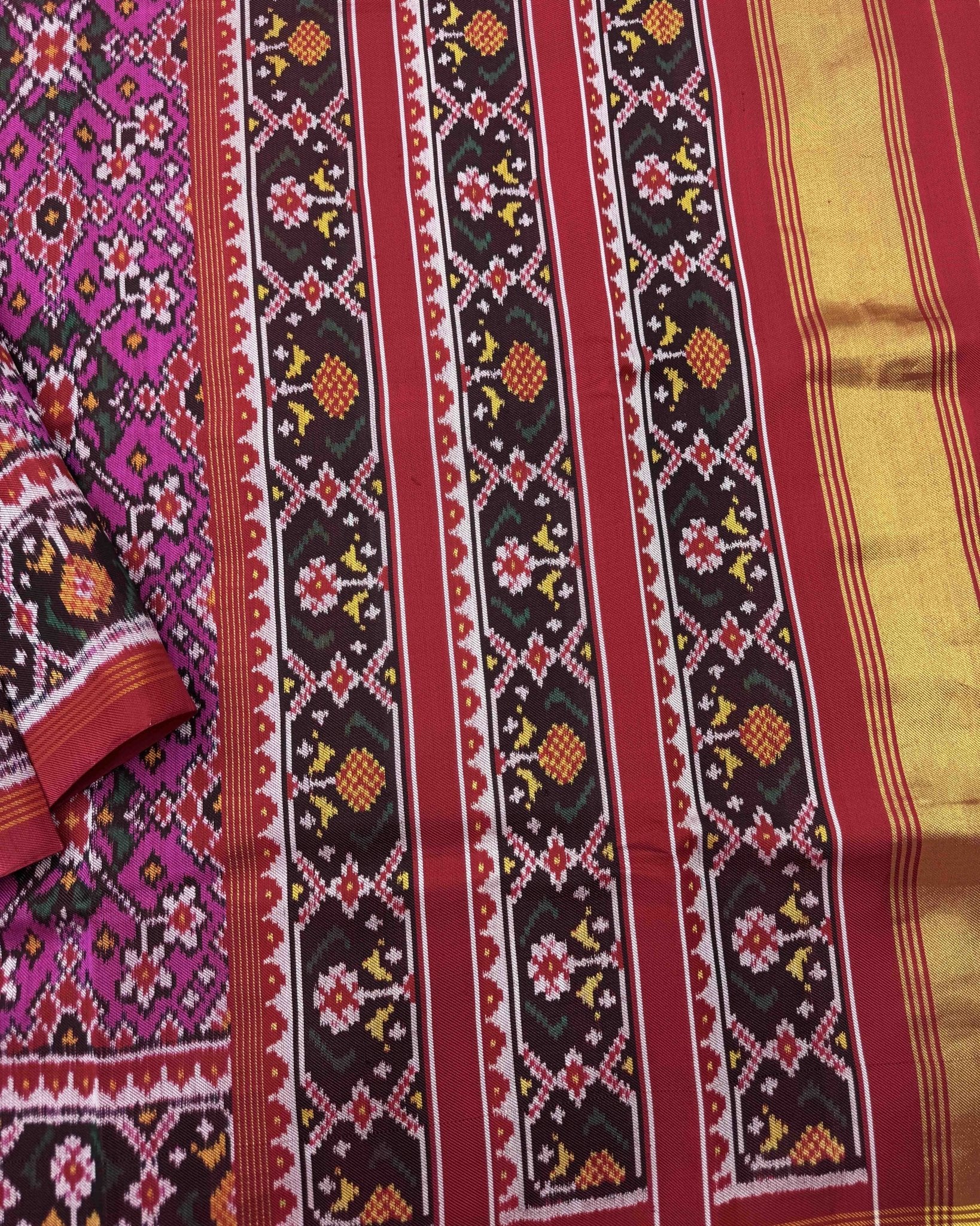 Red & Pink Navratan Twill Patola Saree - SindhoiPatolaArt