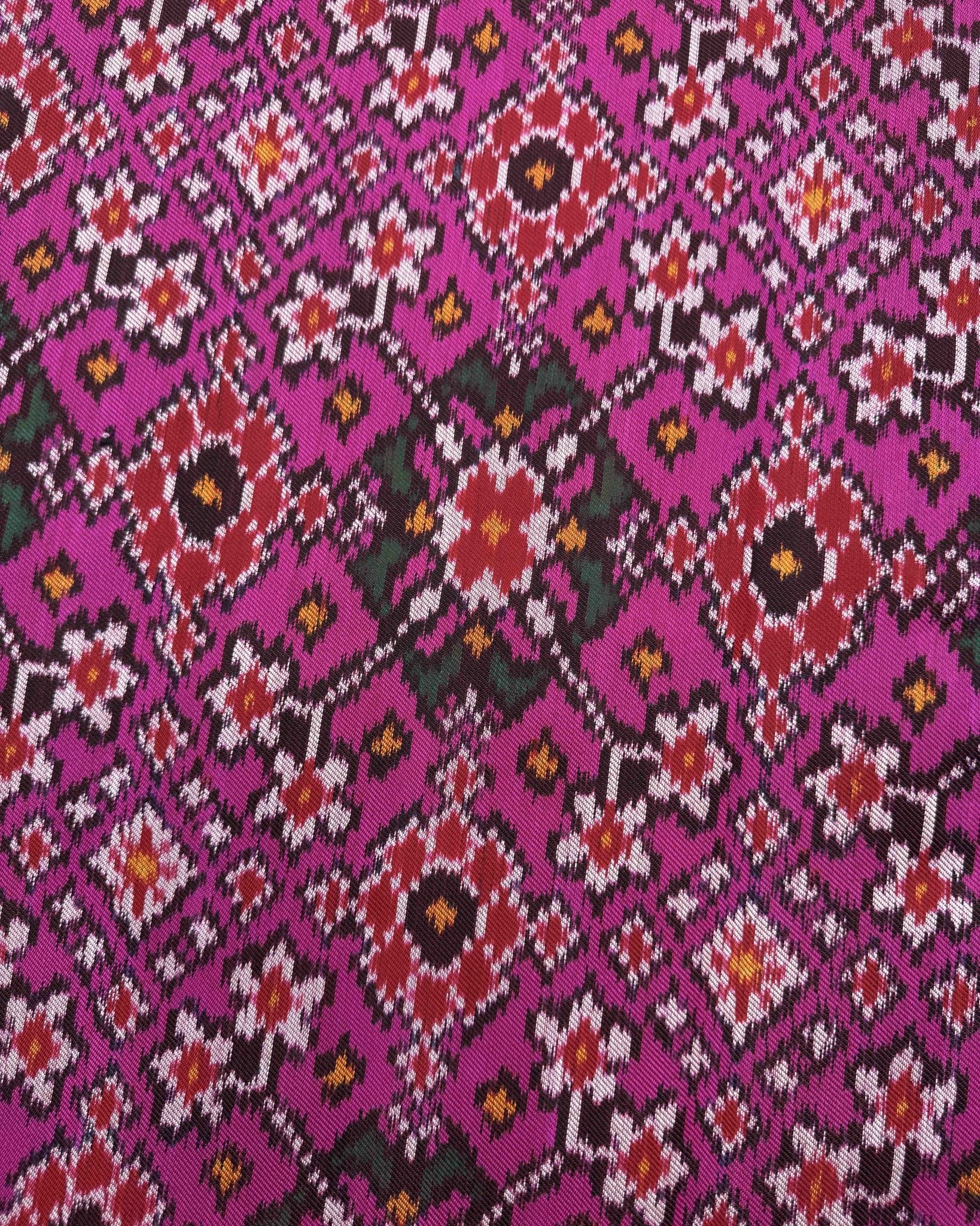 Red & Pink Navratan Twill Patola Saree - SindhoiPatolaArt