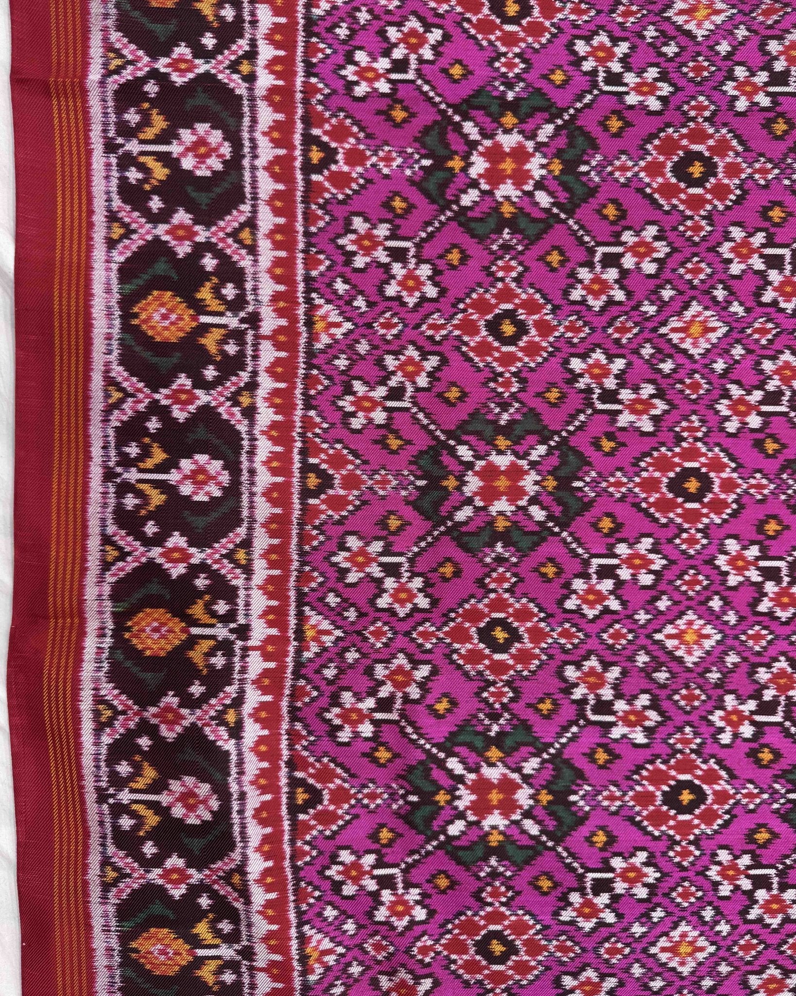 Red & Pink Navratan Twill Patola Saree - SindhoiPatolaArt