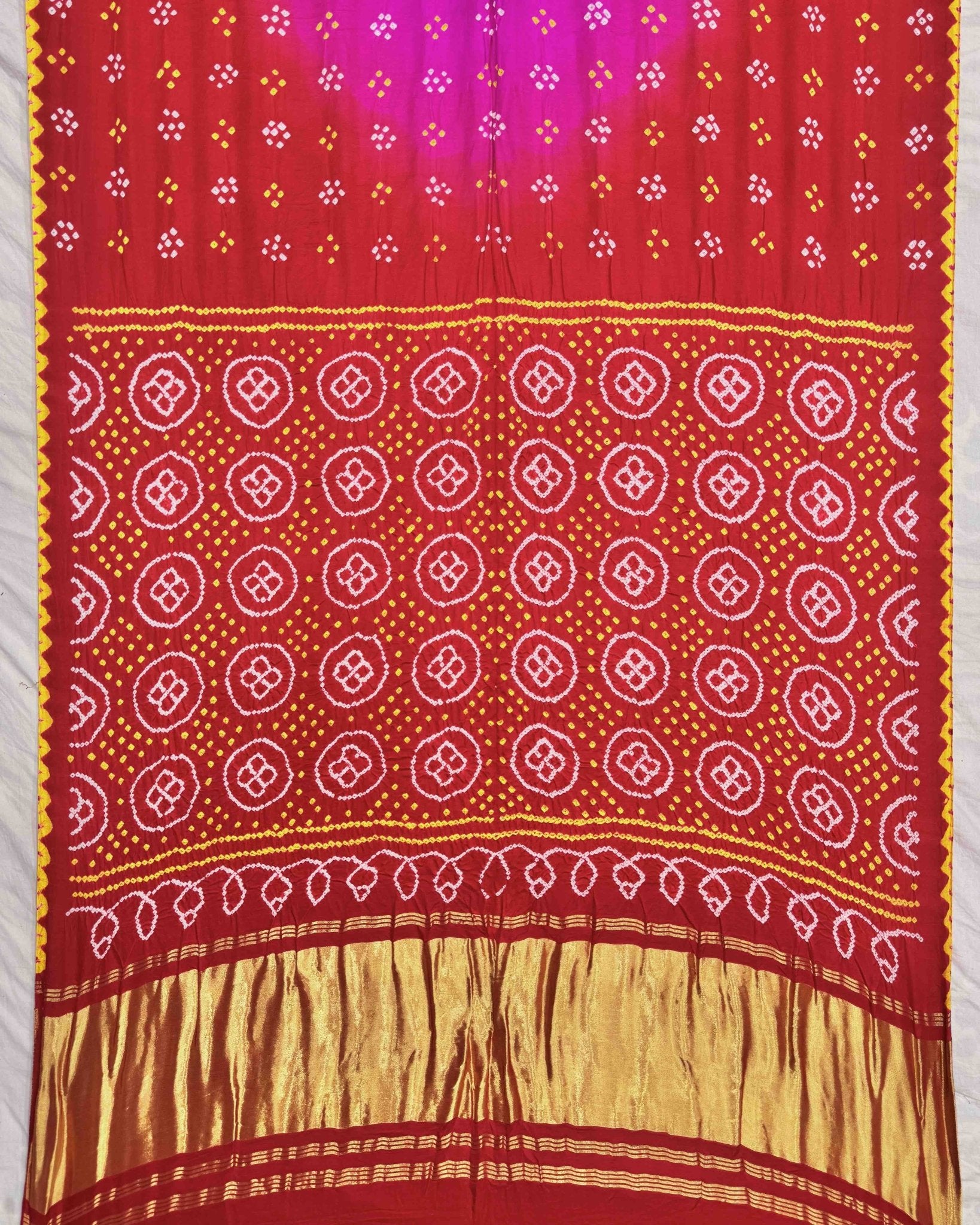 Red & Pink Shaded Gaji Silk Bandhani Saree - SindhoiPatolaArt