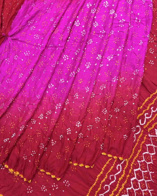 Red & Pink Shaded Gajji Silk Bandhani Saree - SindhoiPatolaArt