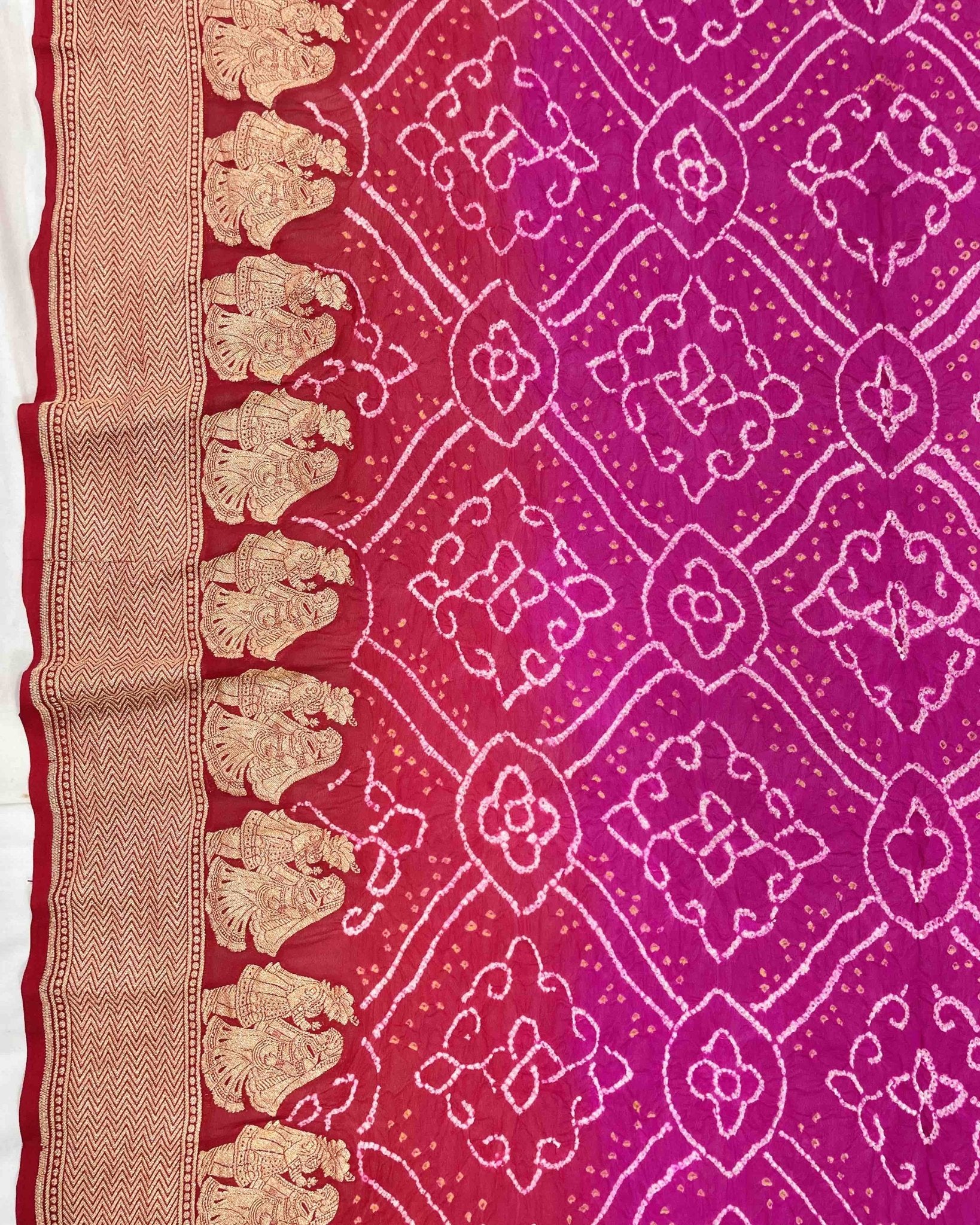 Red & Pink Shaded Georgette Bandhani Saree - SindhoiPatolaArt