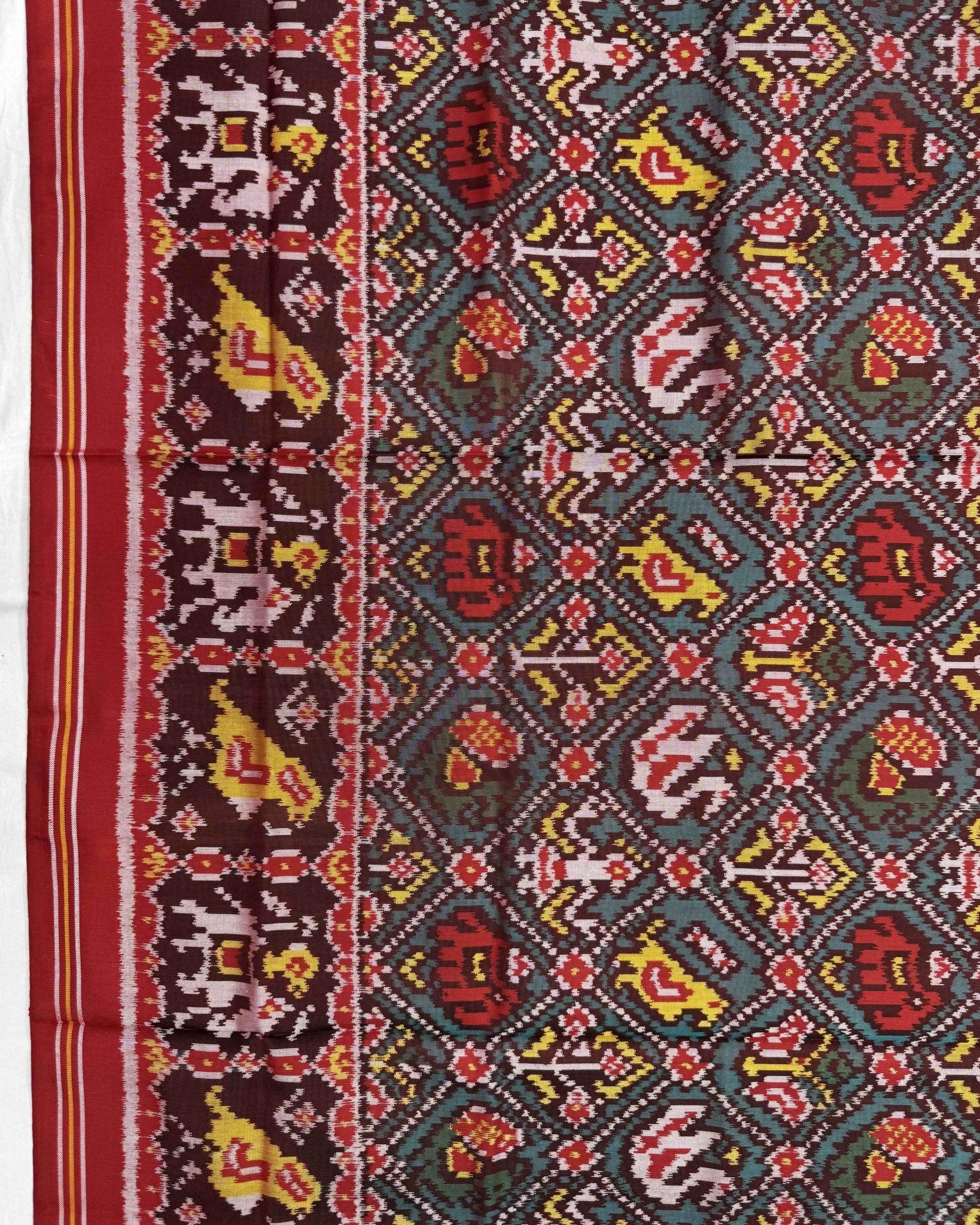 Red & Rama Green Narikunj Semi Double Ikat Patola Saree - SindhoiPatolaArt
