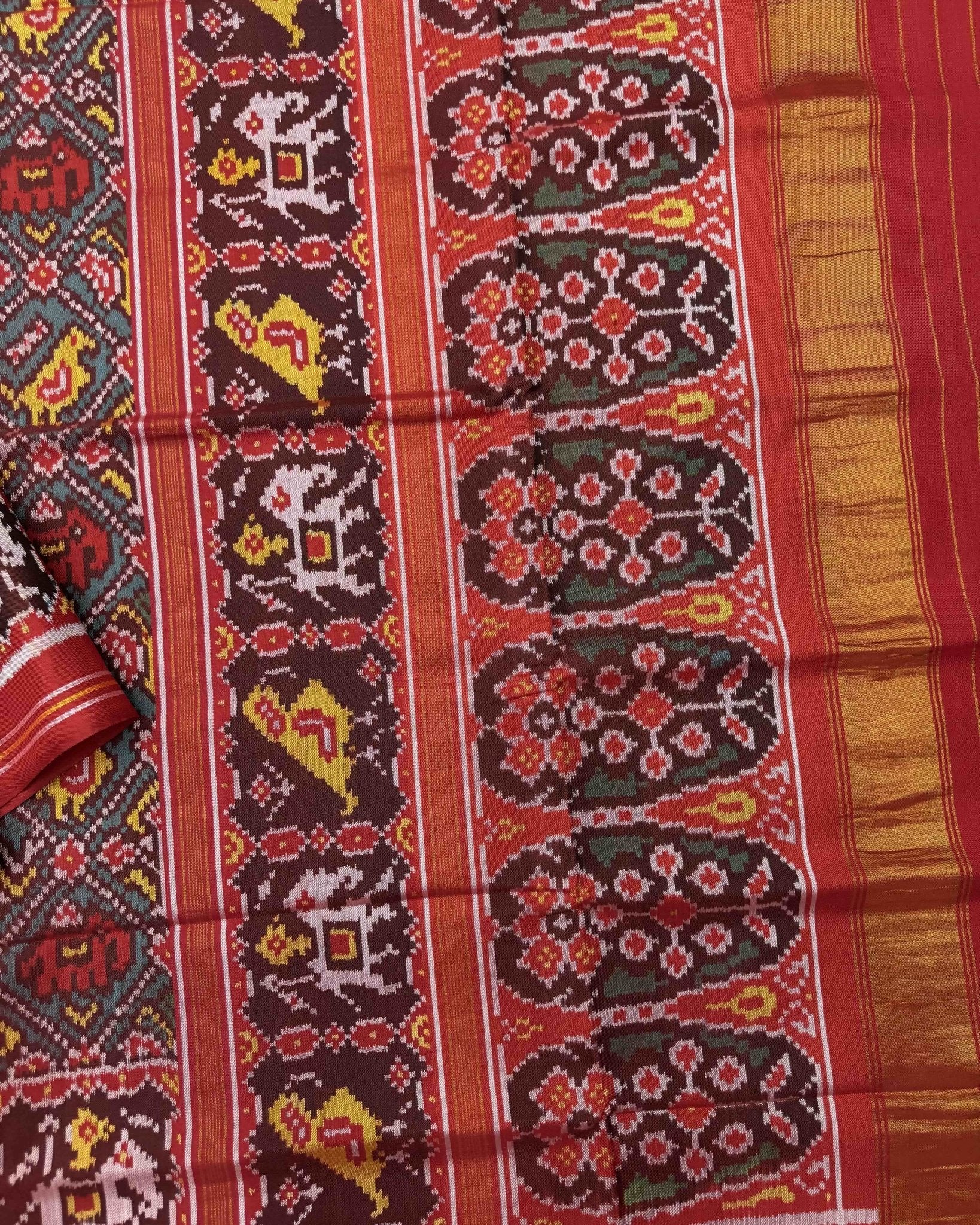 Red & Rama Green Narikunj Semi Double Ikat Patola Saree - SindhoiPatolaArt