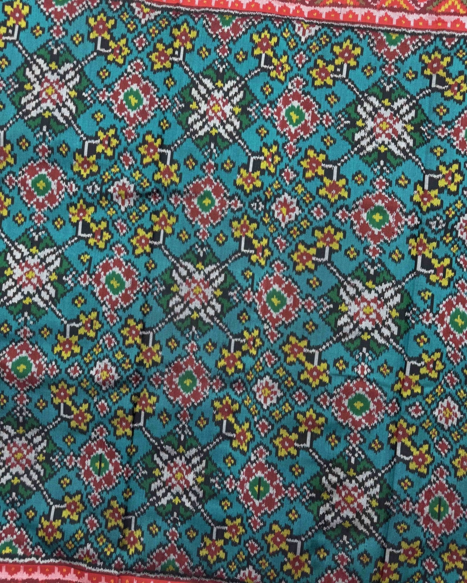 Red & Rama Green Navratan Semi Double Ikat Patola Saree - SindhoiPatolaArt