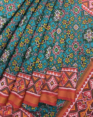 Red & Rama Green Navratan Semi Double Ikat Patola Saree - SindhoiPatolaArt