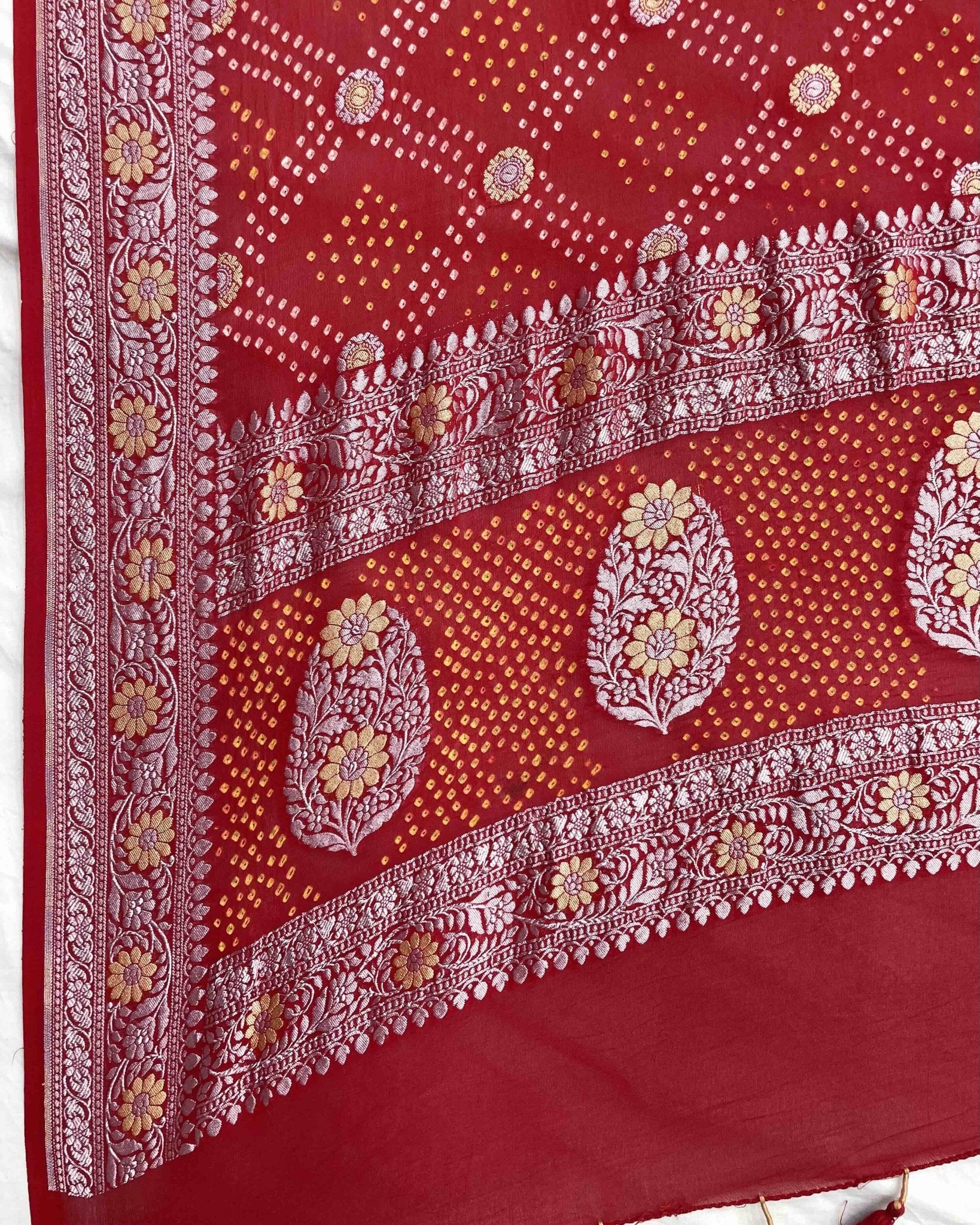 Red Silver Golden Georgette Bandhani Dupatta - SindhoiPatolaArt