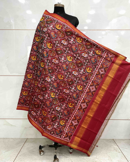 Red Small Narikunj Patola Dupatta - SindhoiPatolaArt