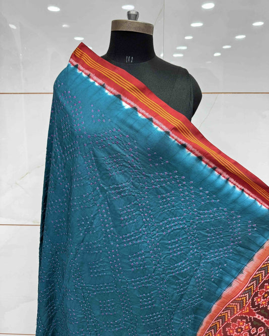 Red & Turquoise Bandhani Patola Dupatta - SindhoiPatolaArt