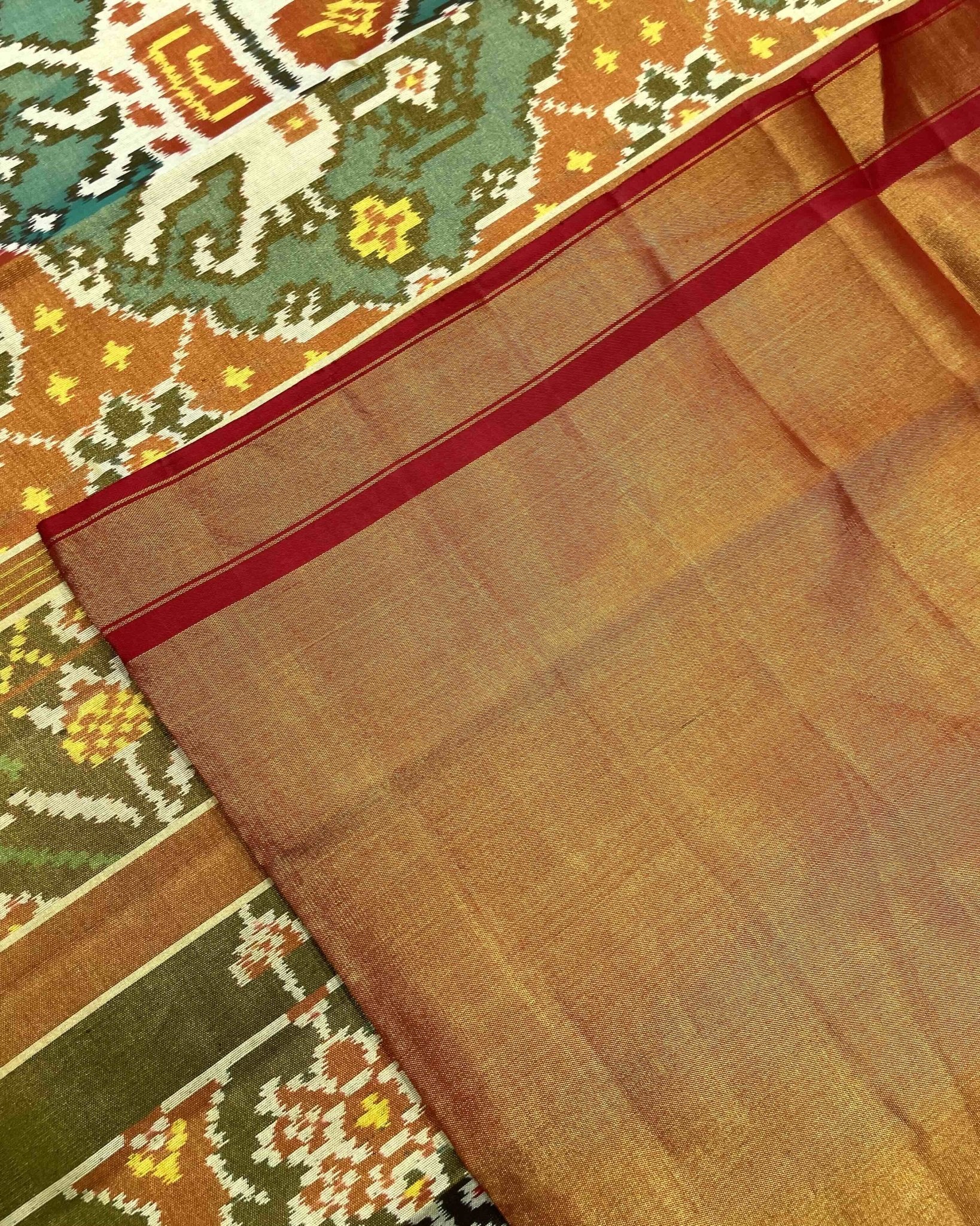 Red & Turquoise Big Figure Elephant Chhabdi Patola Saree - SindhoiPatolaArt