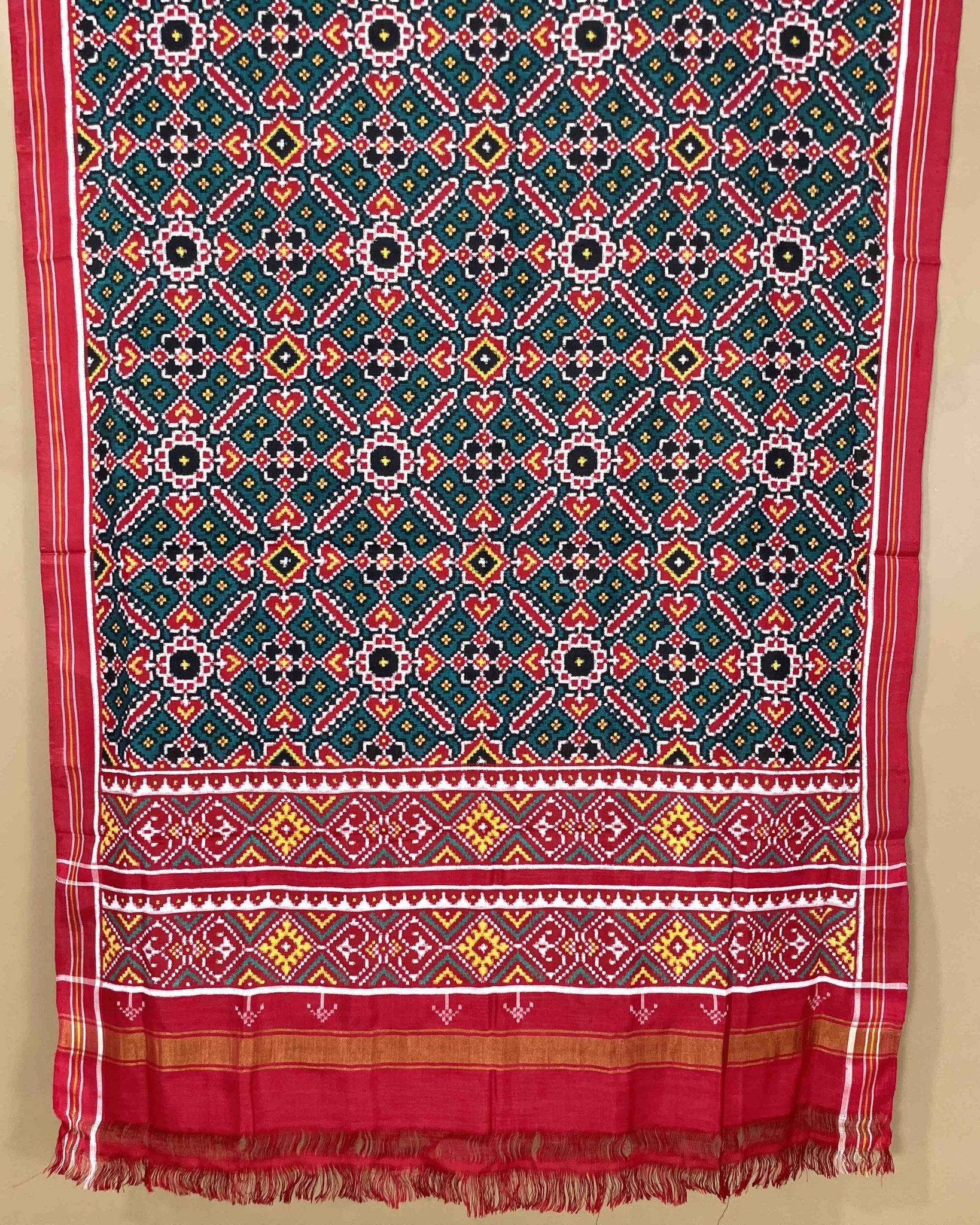 Red & Turquoise Manekchowk Patola Dupatta - SindhoiPatolaArt